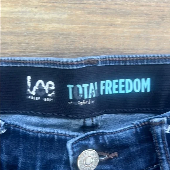 Women's Blue Jeans - Picture 2 of 5